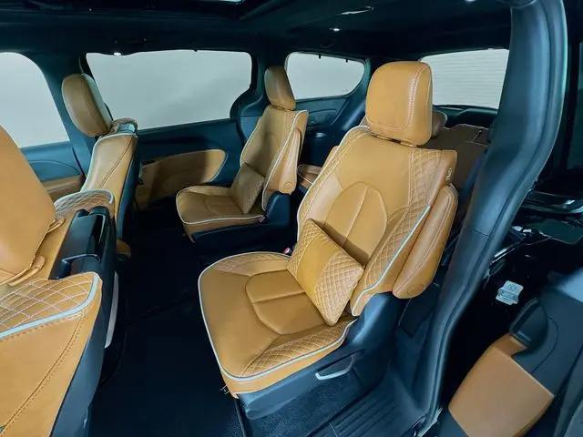 2026 Chrysler Pacifica Pinnacle