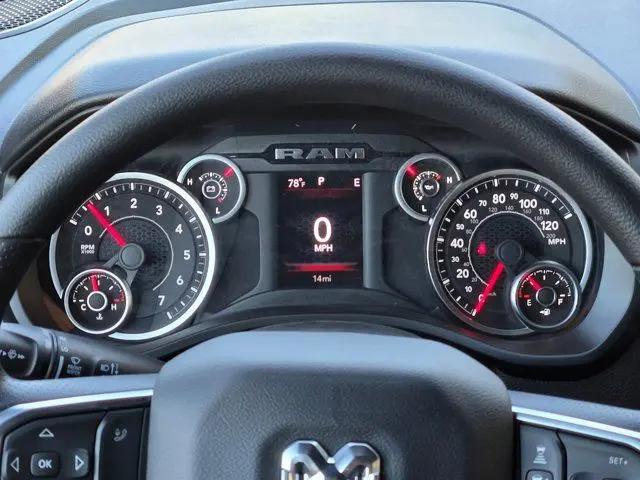 2026 Ram 1500 Big Horn Crew Cab 4x4 5'7" Box