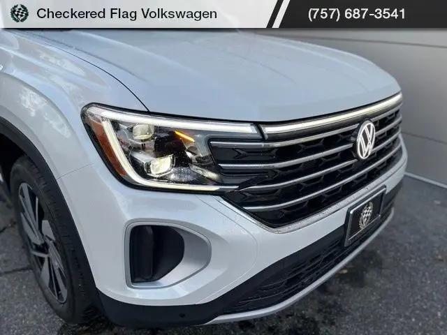 2026 Volkswagen Atlas SE with Technology