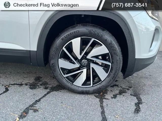 2026 Volkswagen Atlas SE with Technology