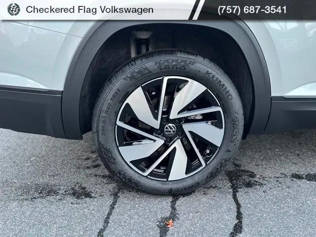 2026 Volkswagen Atlas SE with Technology