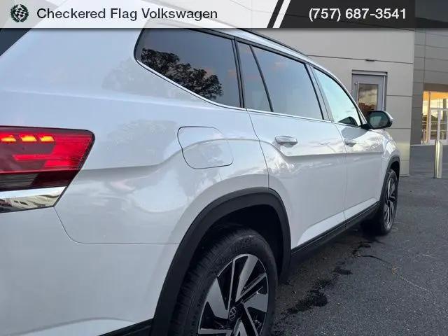 2026 Volkswagen Atlas SE with Technology