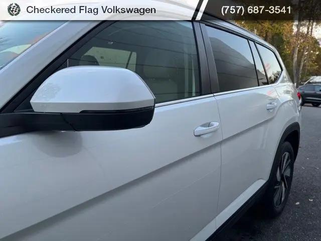 2026 Volkswagen Atlas SE with Technology