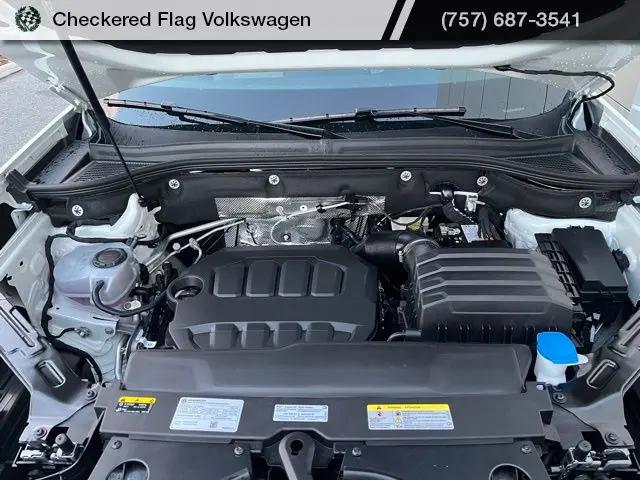 2026 Volkswagen Atlas SE with Technology