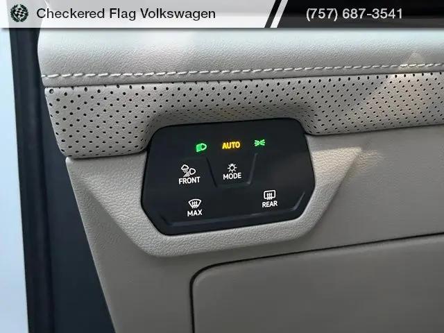 2026 Volkswagen Atlas SE with Technology