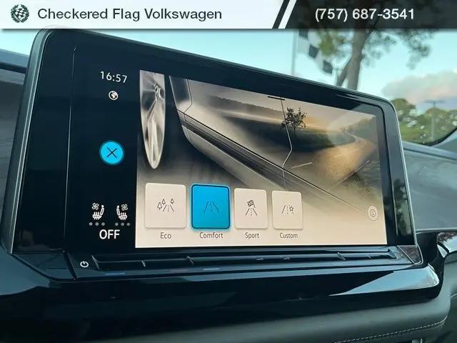 2026 Volkswagen Atlas SE with Technology
