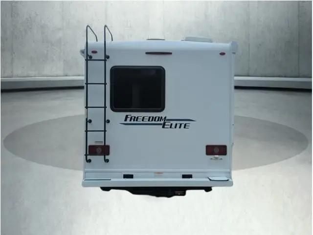 2023 Ford E-450 Cutaway Base