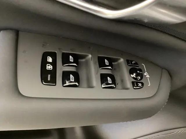 2026 Volvo XC90 Plus, B6 AWD Gas (mild hybrid), Gasoline, Bright, 7 Seats