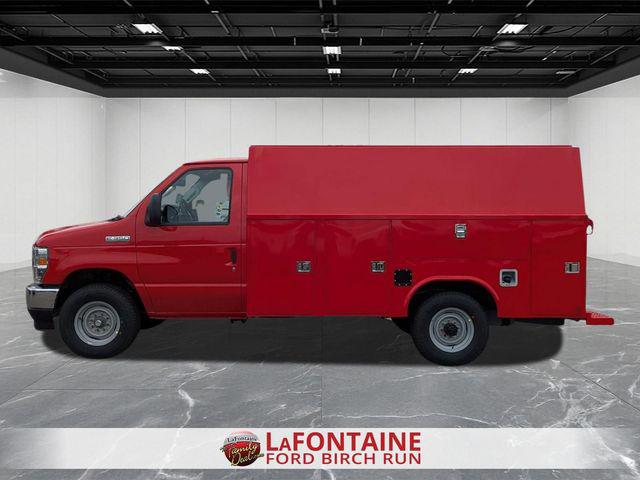 2026 Ford E-350 Cutaway Base