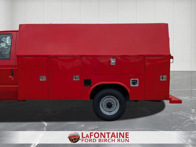 2026 Ford E-350 Cutaway Base