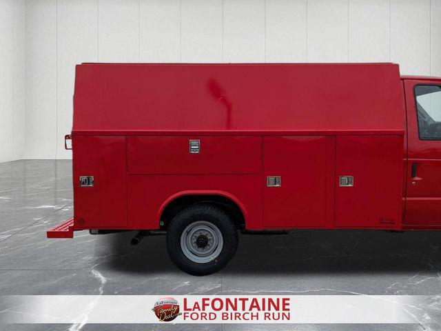 2026 Ford E-350 Cutaway Base