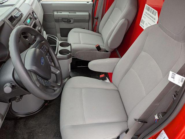2026 Ford E-350 Cutaway Base