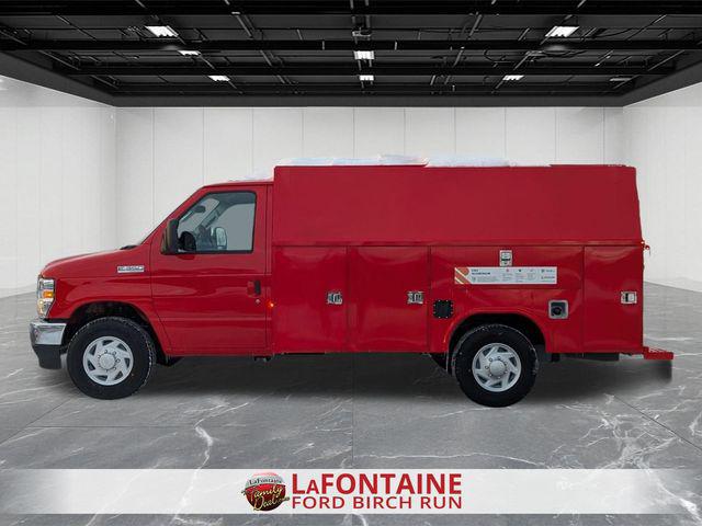 2026 Ford E-350 Cutaway Base