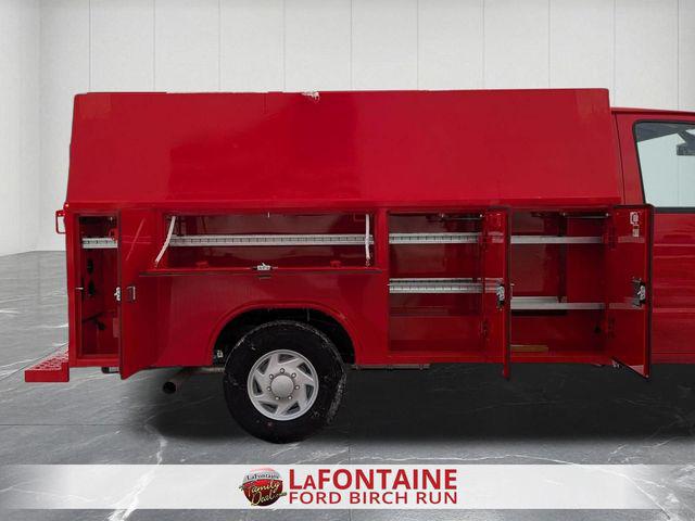 2026 Ford E-350 Cutaway Base