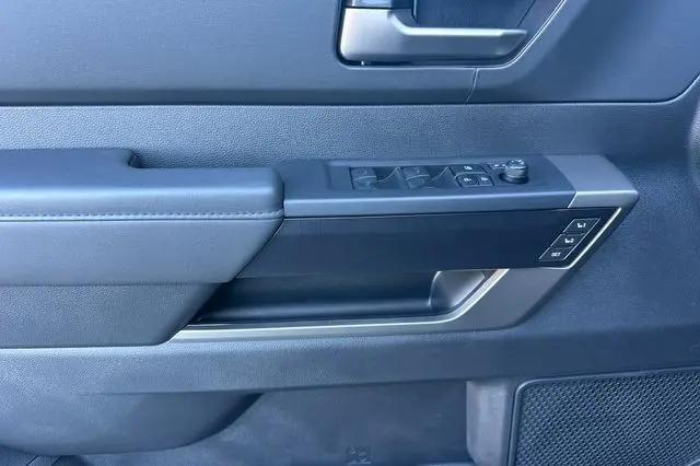 2026 Toyota Tundra Platinum Hybrid CrewMax 5.5' Bed