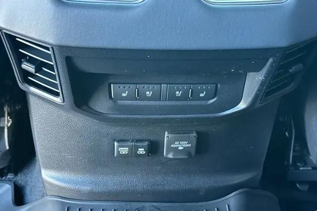 2026 Toyota Tundra Platinum Hybrid CrewMax 5.5' Bed