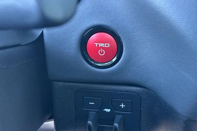 2026 Toyota Tundra Platinum Hybrid CrewMax 5.5' Bed
