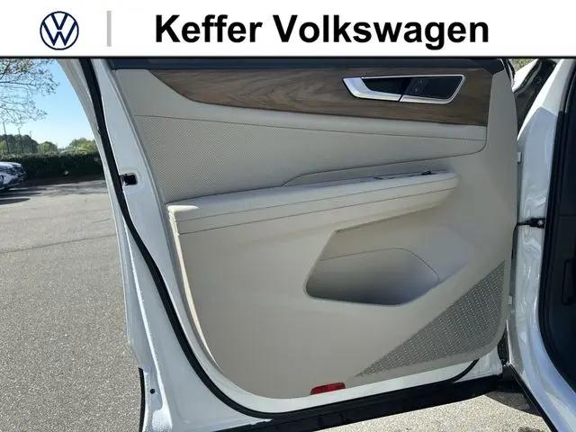 2026 Volkswagen Atlas SE