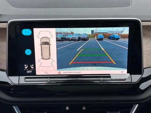 2026 Volkswagen Atlas SE with Technology