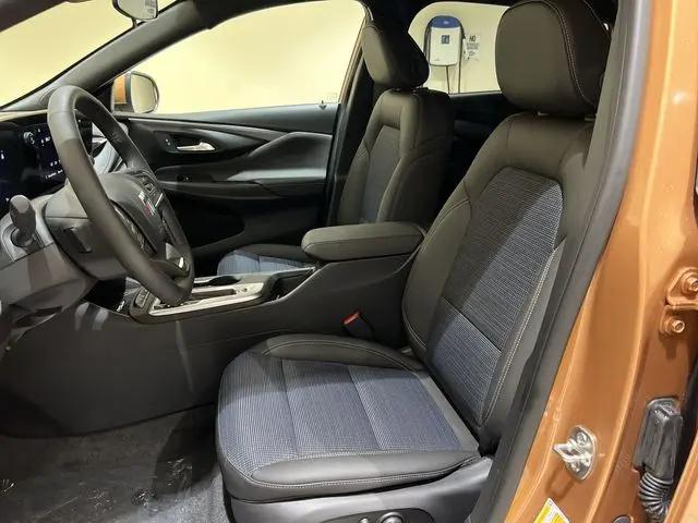 2026 Buick NV Preferred FWD