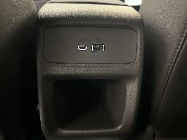 2026 Buick NV Preferred FWD
