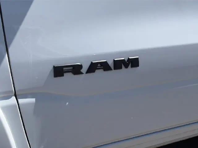 2025 Ram 1500 Big Horn Crew Cab 4x4 57 Box