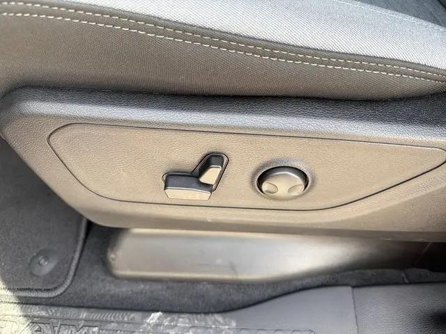 2026 Ram 1500 Big Horn Crew Cab 4x2 57 Box
