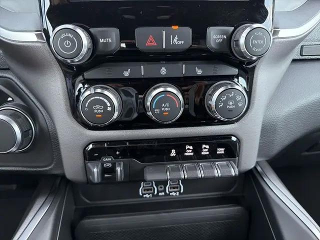 2026 Ram 1500 Big Horn Crew Cab 4x2 57 Box