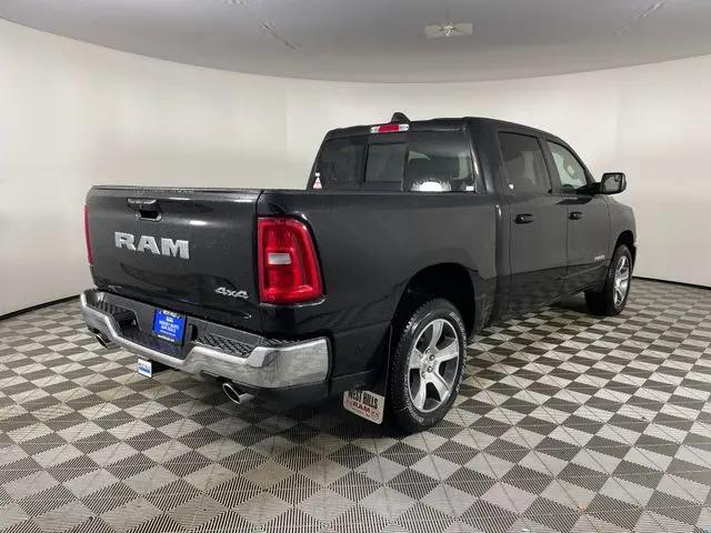 2026 Ram 1500 Tradesman Crew Cab 4x4 5'7" Box