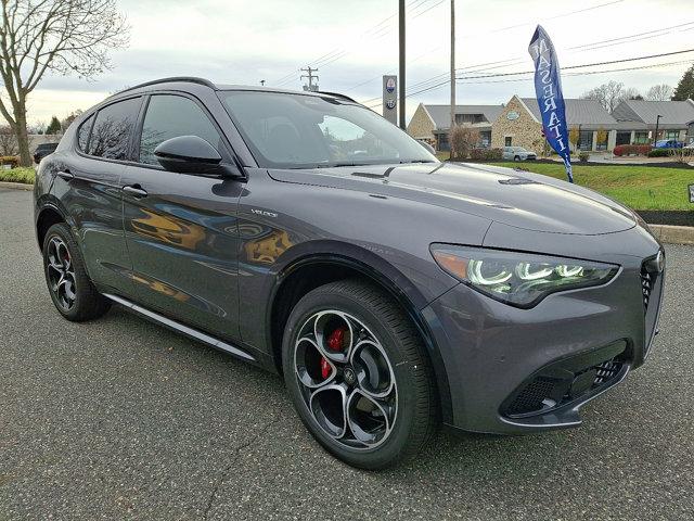 2025 Alfa Romeo Stelvio Sprint AWD