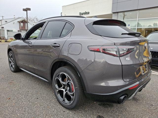 2025 Alfa Romeo Stelvio Sprint AWD