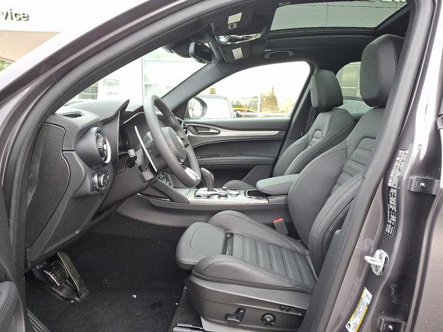 2025 Alfa Romeo Stelvio Sprint AWD