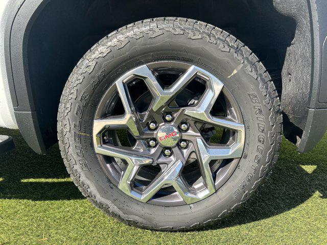 2026 GMC Sierra 1500 Crew Cab, Short Bed, SLT, 4WD