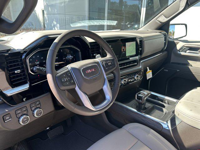 2026 GMC Sierra 1500 Crew Cab, Short Bed, SLT, 4WD
