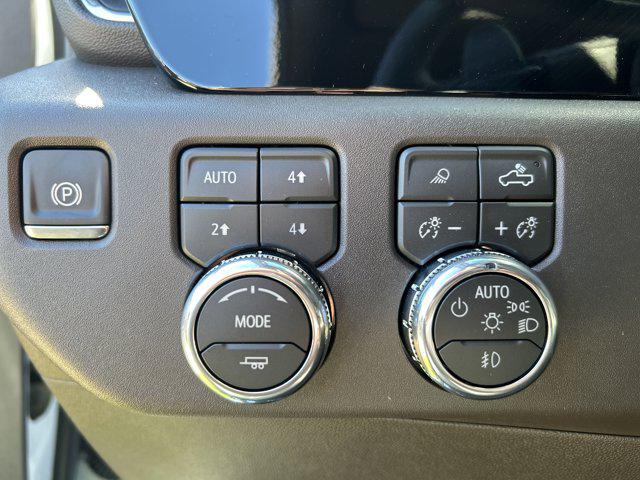 2026 GMC Sierra 1500 Crew Cab, Short Bed, SLT, 4WD