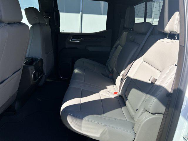 2026 GMC Sierra 1500 Crew Cab, Short Bed, SLT, 4WD