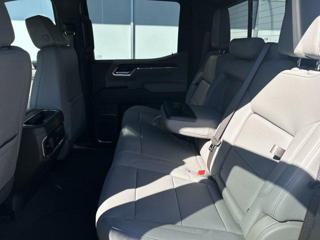 2026 GMC Sierra 1500 Crew Cab, Short Bed, SLT, 4WD