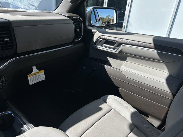 2026 GMC Sierra 1500 Crew Cab, Short Bed, SLT, 4WD