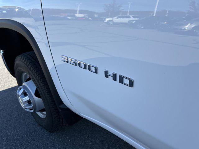 2025 Chevrolet Silverado 3500HD Work Truck