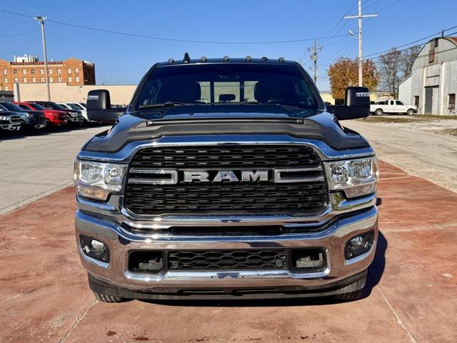 2023 RAM 3500 Big Horn Crew Cab 4x4 8 Box