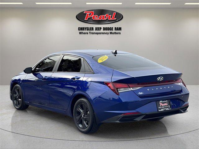 2022 Hyundai Elantra SEL 2022 Hyundai Elantra SEL