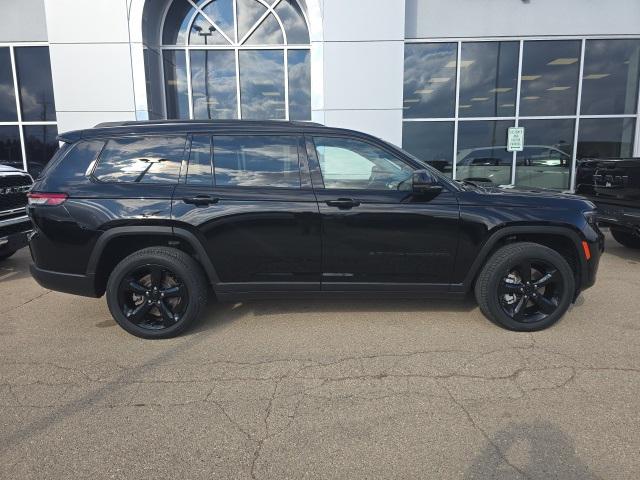 2022 Jeep Grand Cherokee L Limited 4x4 2022 Jeep Grand Cherokee L Limited 4x4