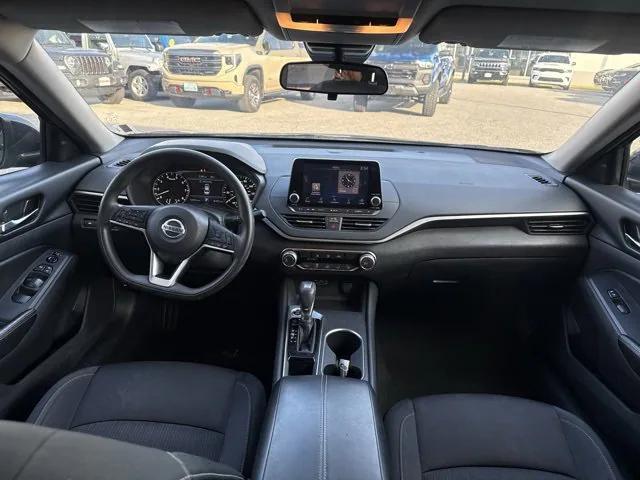 2022 Nissan Altima SV FWD
