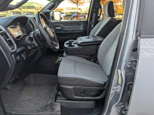 2022 RAM 2500 Big Horn Crew Cab 4x4 64 Box 2022 RAM 2500 Big Horn Crew Cab 4x4 64 Box