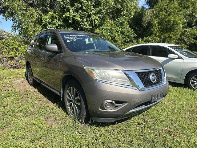 2014 Nissan Pathfinder SV 2014 Nissan Pathfinder SV