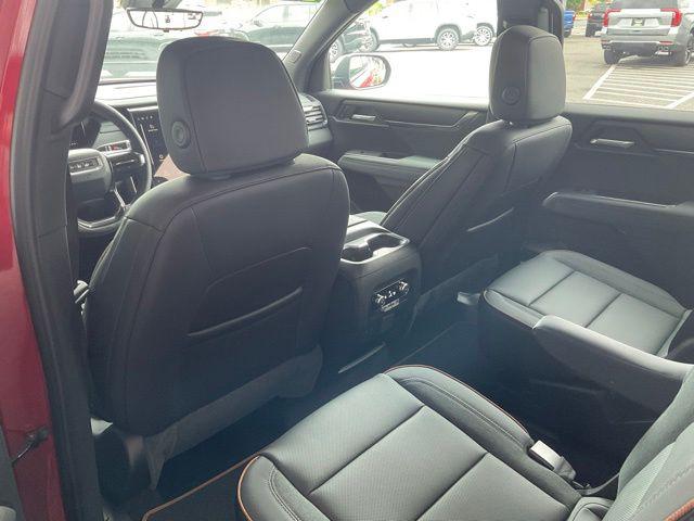 2026 GMC Acadia AT4 AWD