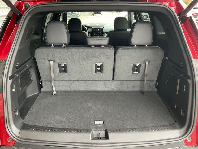 2026 GMC Acadia AT4 AWD