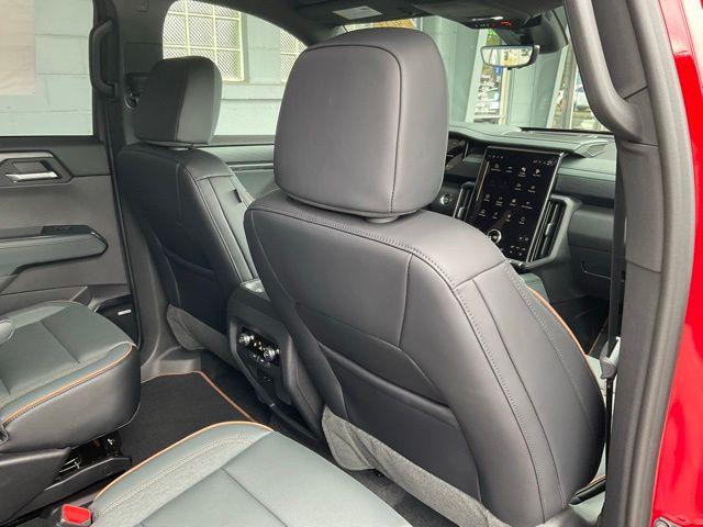 2026 GMC Acadia AT4 AWD