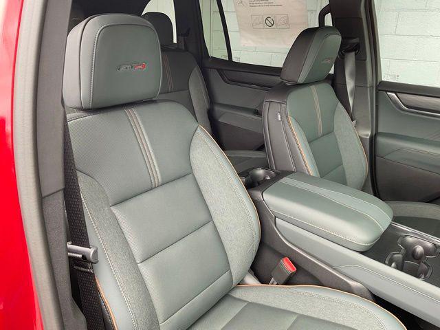2026 GMC Acadia AT4 AWD