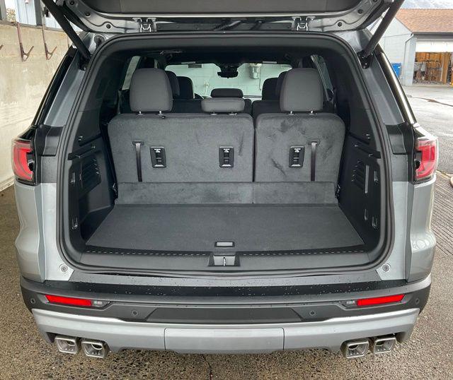 2026 GMC Acadia Elevation AWD